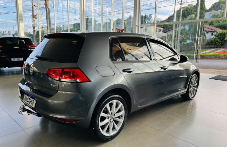 Volkswagen Golf Comfortline Tiptronic 1 6 MSI Flex 2016 2016 Salão