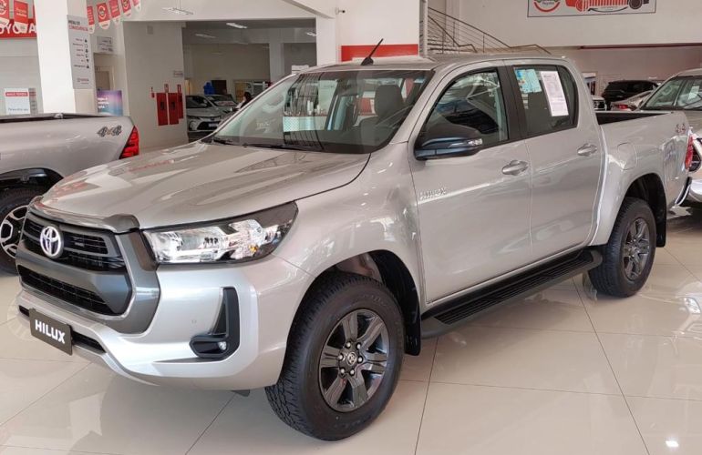 Toyota Hilux Sr Vende Mais Que L Triton Sport Gls Off