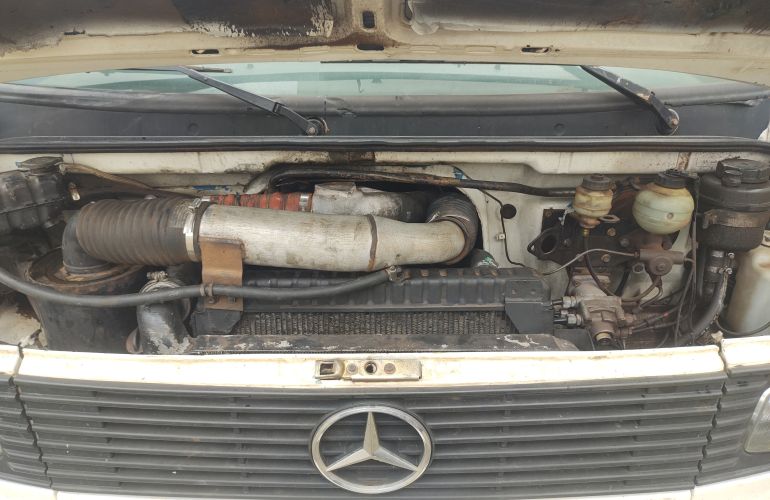 Mercedes-Benz 710 4X2(Plus) - Foto #4