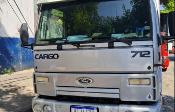 Ford Cargo 712-T 4X2 - Foto #4