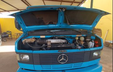 Mercedes-Benz 710 4X2(Plus) - Foto #10