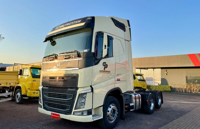 Volvo FH 460T 6X2 - Foto #1