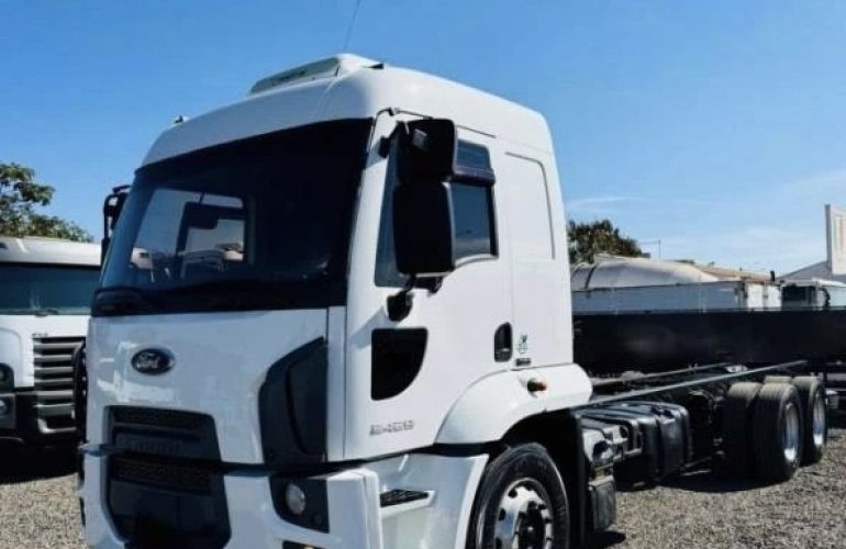 Ford Cargo 2429 - Foto #1