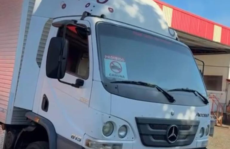 Mercedes-Benz Accelo 815/44 - Foto #3
