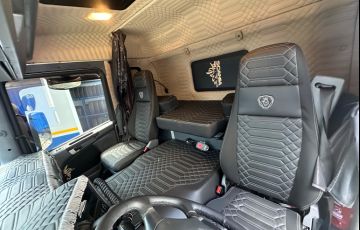 Scania P-360 LA 4X2 - Foto #6
