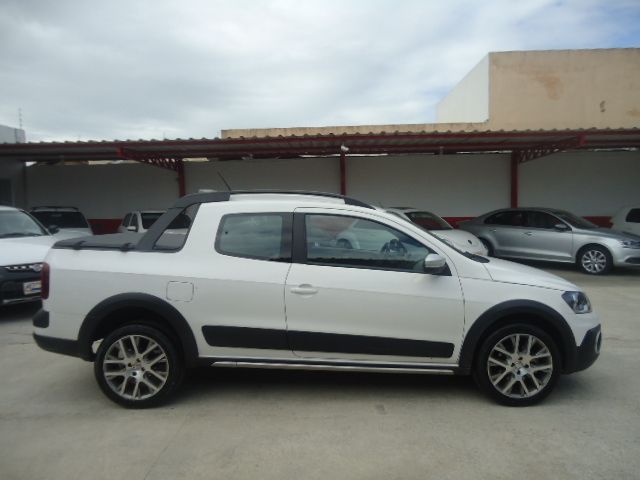 Volkswagen Saveiro Cross 16 16v Msi Flex Cab Dupla 20152016