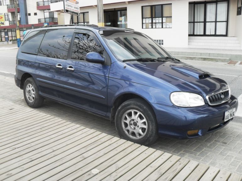 Kia carnival 2001