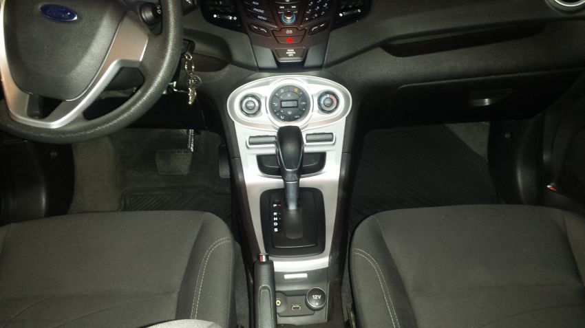 Ford Fiesta Sedan Se 1 6 Rocam Flex 2014 2014