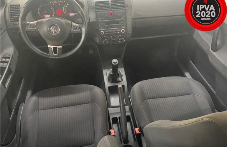 Volkswagen Polo Sedan 1.6 Mi 8V Flex 4p Manual 2014/2014 - Salão do