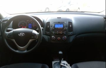 Hyundai i30 GLS 2.0 16V (aut)