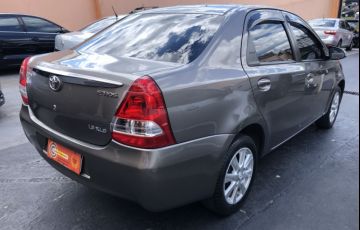 Toyota Etios Sedan XLS 1.5 (Flex) (Aut) - Foto #4