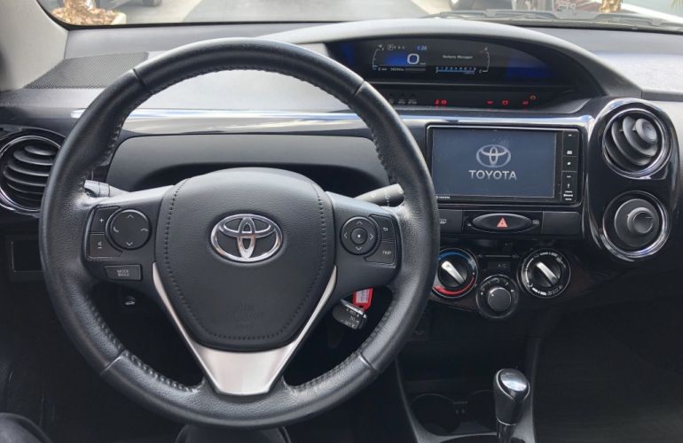 Toyota Etios Sedan XLS 1.5 (Flex) (Aut) - Foto #8