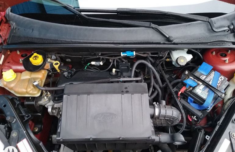 Ford Fiesta Hatch 1.0 (Flex) - Foto #9