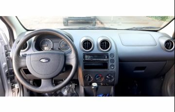 Ford Fiesta Sedan 1.6 (Flex) - Foto #8