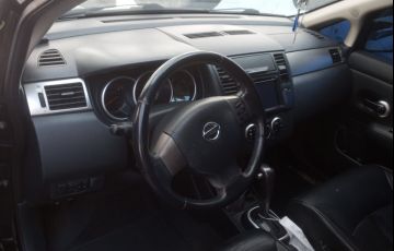 Nissan Tiida SL 1.8 (flex) (aut)