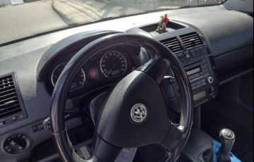 Volkswagen Polo Sedan Comfortline 1.6 8V (Flex)