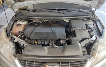 Ford Focus Sedan GLX 2.0 16V Duratec (Aut)