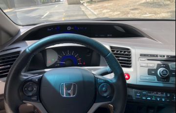 Honda New Civic LXS 1.8 16V i-VTEC (Flex) - Foto #5