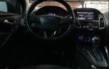 Ford Focus Hatch Titanium Plus 2.0 16V PowerShift - Foto #9