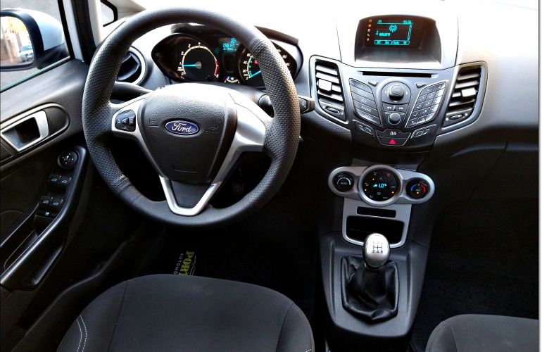 Ford New Fiesta SE 1.6 16V - Foto #2