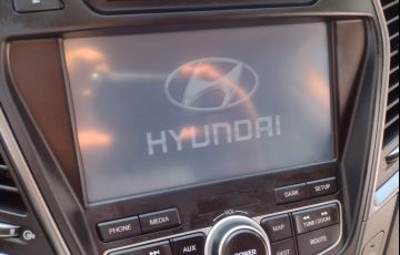 Hyundai Grand Santa Fe GLS 3.3L V6 4wd (Aut)