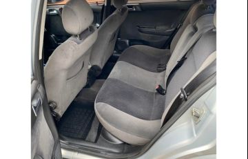 Chevrolet Astra Hatch Elegance 2.0 (Flex) - Foto #8