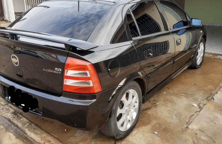 Chevrolet Astra Hatch Elegance 2.0 (Flex) - Foto #4