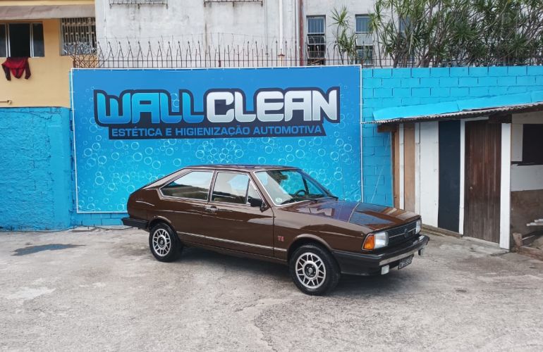 Volkswagen Passat LS 1.6 - Foto #1