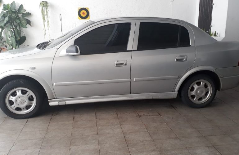 Chevrolet Astra Sedan GL Milenium 1.8 MPFi - Foto #2