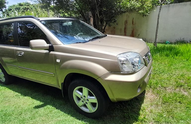 Nissan X-Trail GX - Foto #1