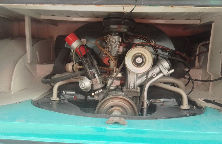 Volkswagen Kombi 1.6 - Foto #2