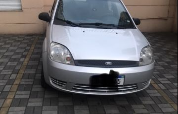 Ford Fiesta Sedan Personnalité 1.0 8V - Foto #3
