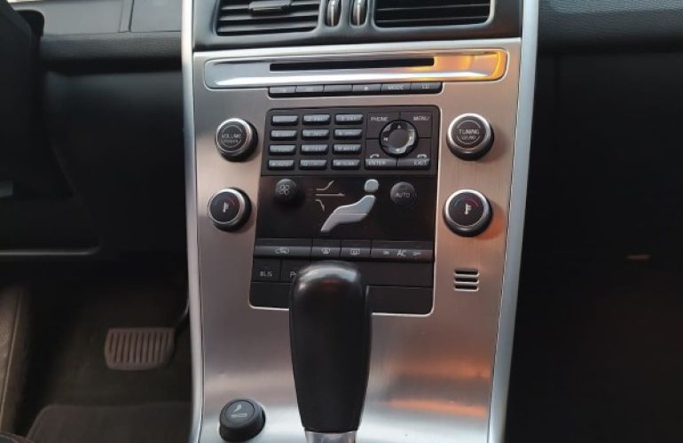 Volvo XC60 AWD 3.0 24V Top Turbo - Foto #8