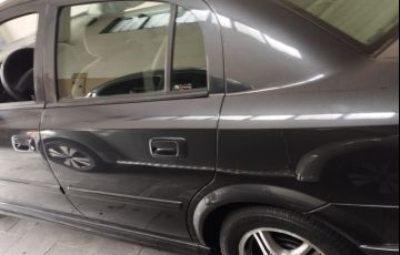 Chevrolet Astra Sedan Expression 2.0 8V - Foto #2