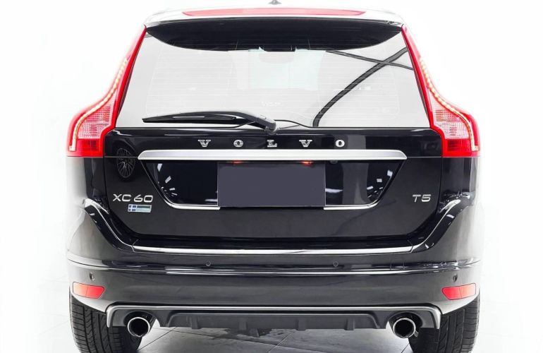 Volvo XC60 2.0 T5 Drive-E R-Design - Foto #3