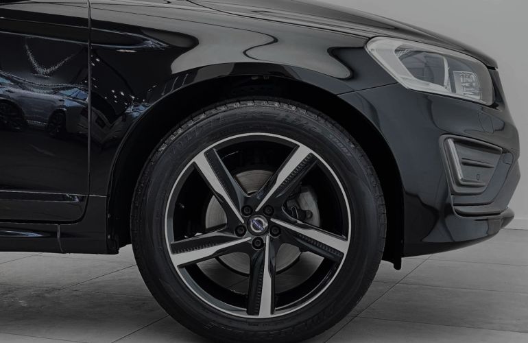 Volvo XC60 2.0 T5 Drive-E R-Design - Foto #5