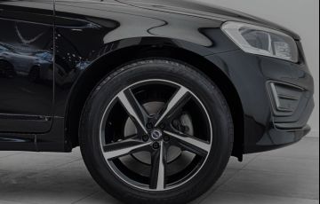 Volvo XC60 2.0 T5 Drive-E R-Design - Foto #5