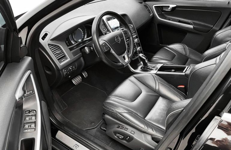 Volvo XC60 2.0 T5 Drive-E R-Design - Foto #6