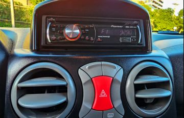 Fiat Doblò Essence 1.8 7L (Flex) - Foto #6