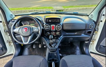 Fiat Doblò Essence 1.8 7L (Flex) - Foto #8
