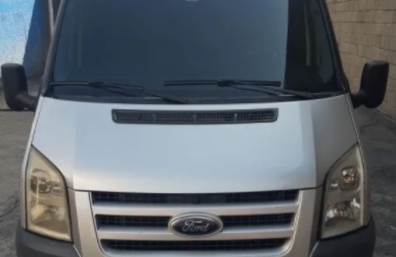 Ford Transit Furgão Longo - Foto #1