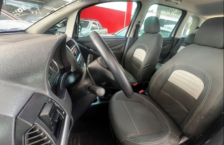 Fiat Idea 1.4 MPi Attractive 8v - Foto #7