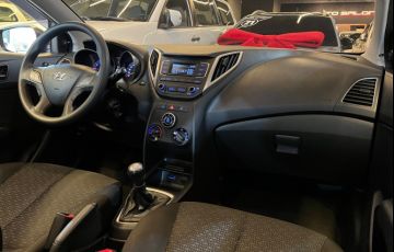 Hyundai Hb20 1.0 Unique 12v - Foto #9