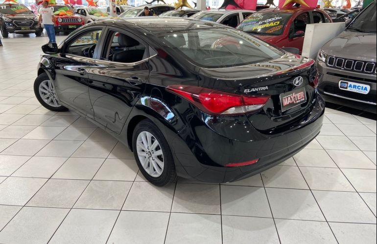 Hyundai Elantra 2.0 GLS 16v - Foto #10