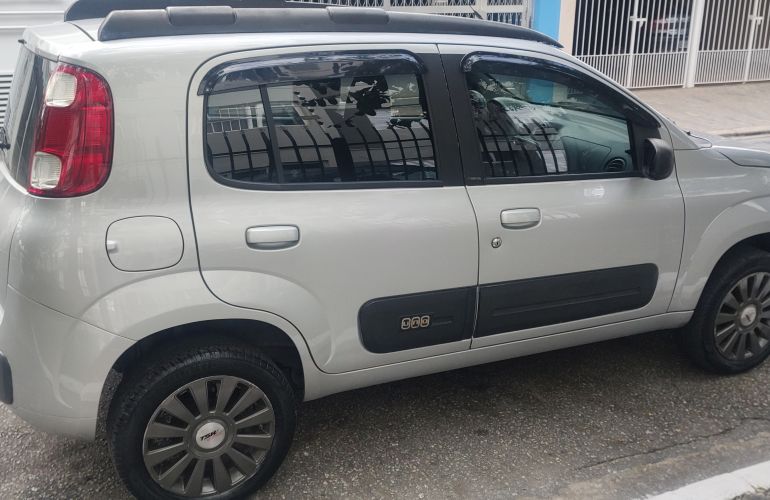 Fiat Uno Vivace 1.0 8V (Flex) 4p - Foto #1
