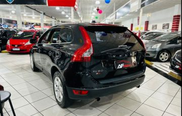 Volvo Xc60 2.0 T5 Dynamic FWD Turbo - Foto #4