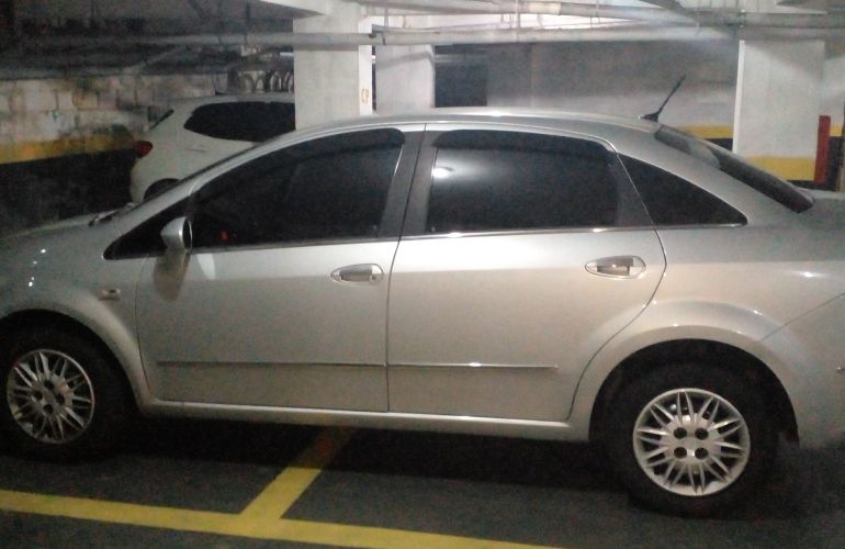 Fiat Linea LX 1.9 16V Dualogic (Flex) - Foto #7