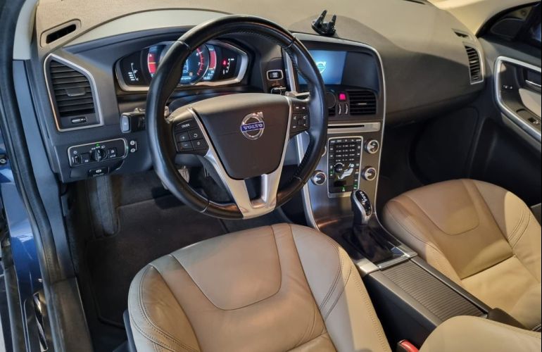 Volvo Xc60 2.0 T5 Dynamic FWD Turbo - Foto #6
