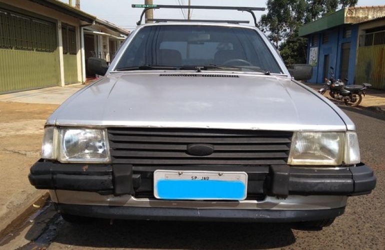 Ford Escort Hatch Ghia 1.6 - Foto #3