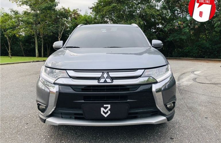 Mitsubishi Outlander 3.0 Gt 4x4 V6 24v Gasolina 4p Automático - Foto #2